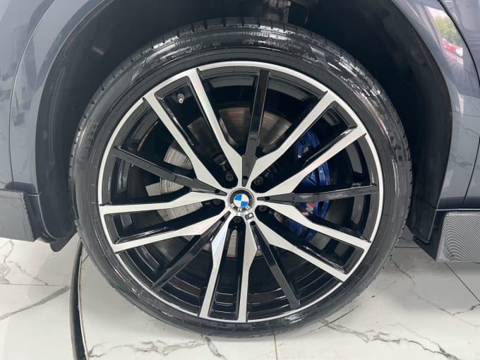 2025 BMW X6