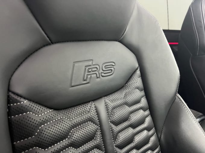2025 Audi Rsq8