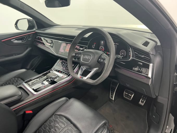 2025 Audi Rsq8