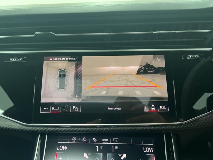2025 Audi Rsq8