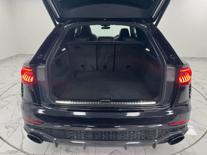 2025 Audi Rsq8