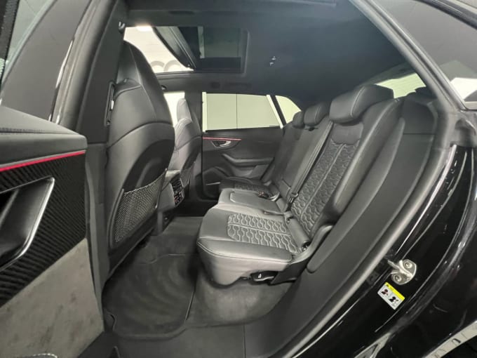 2025 Audi Rsq8