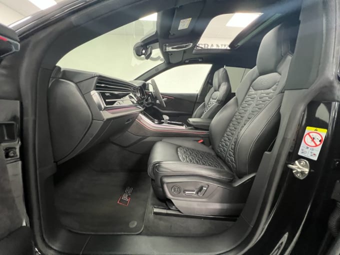 2025 Audi Rsq8