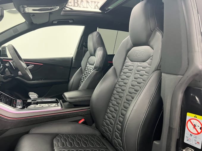 2025 Audi Rsq8