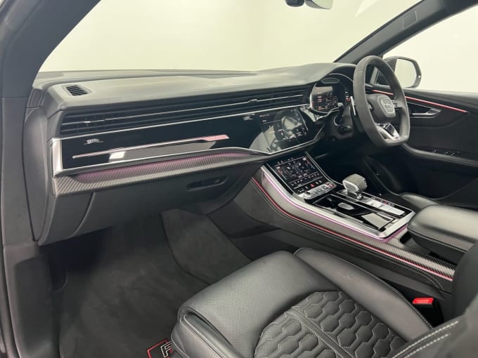 2025 Audi Rsq8