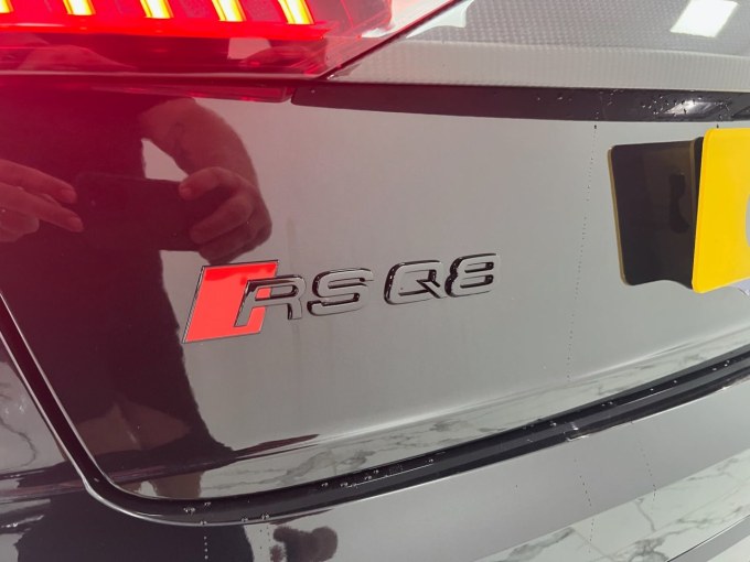 2025 Audi Rsq8