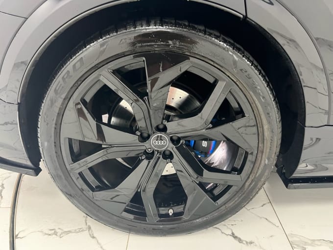 2025 Audi Rsq8