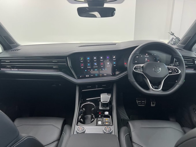 2025 Volkswagen Touareg