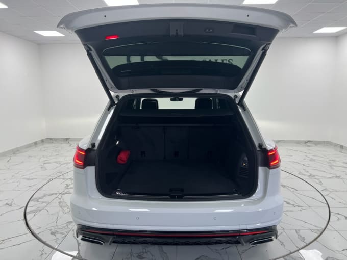 2025 Volkswagen Touareg