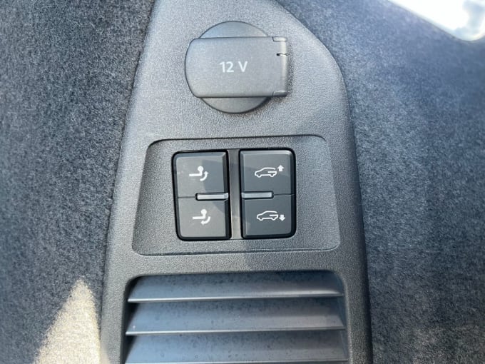 2025 Volkswagen Touareg