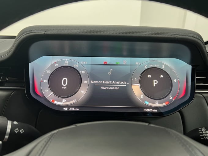 2025 Land Rover Range Rover