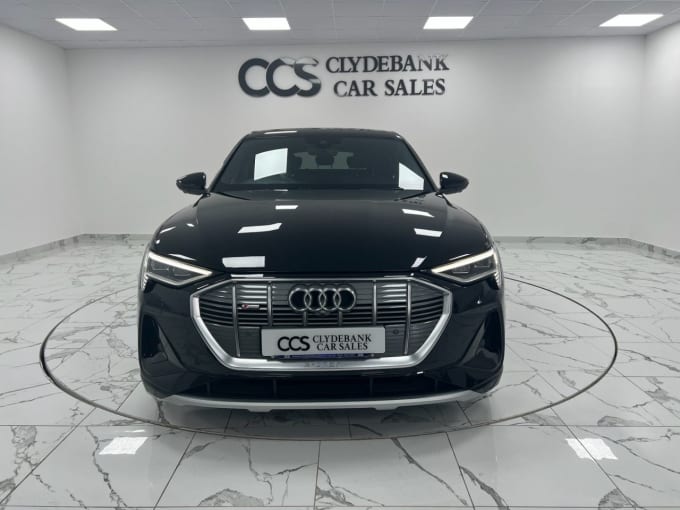 2025 Audi E-tron