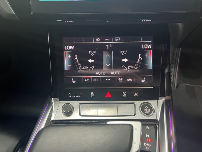 2025 Audi E-tron