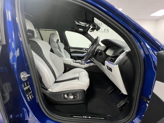 2025 BMW X5 M
