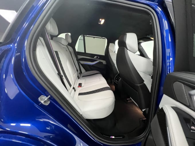 2025 BMW X5 M