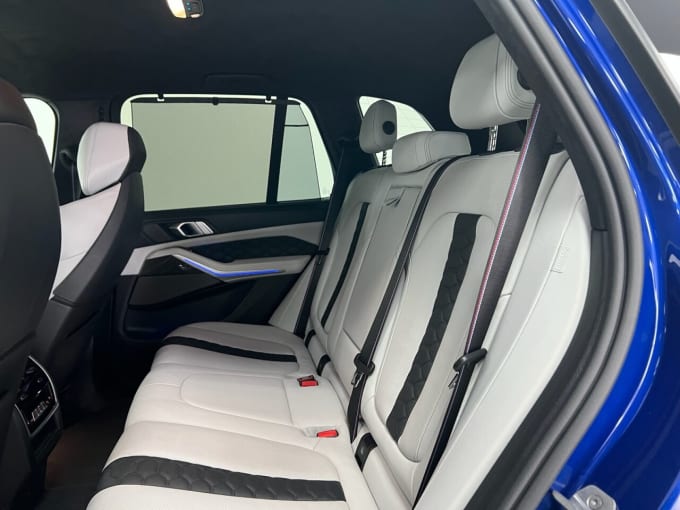 2025 BMW X5 M