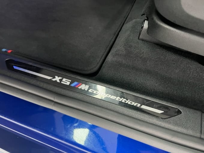 2025 BMW X5 M