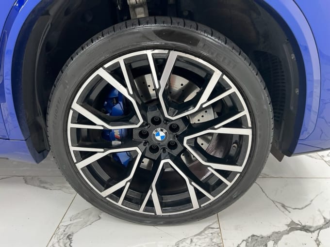2025 BMW X5 M