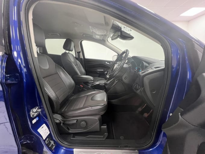2025 Ford Kuga