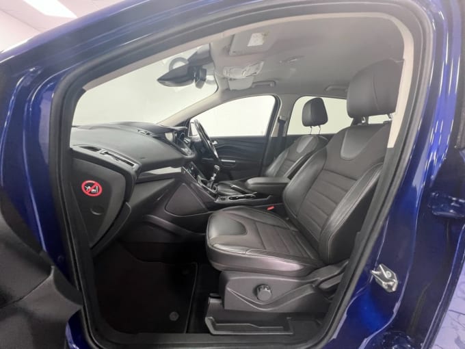 2025 Ford Kuga