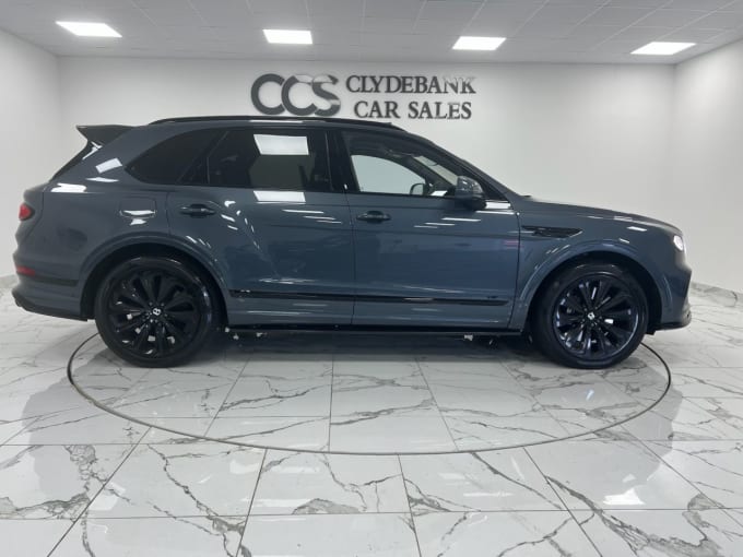 2025 Bentley Bentayga