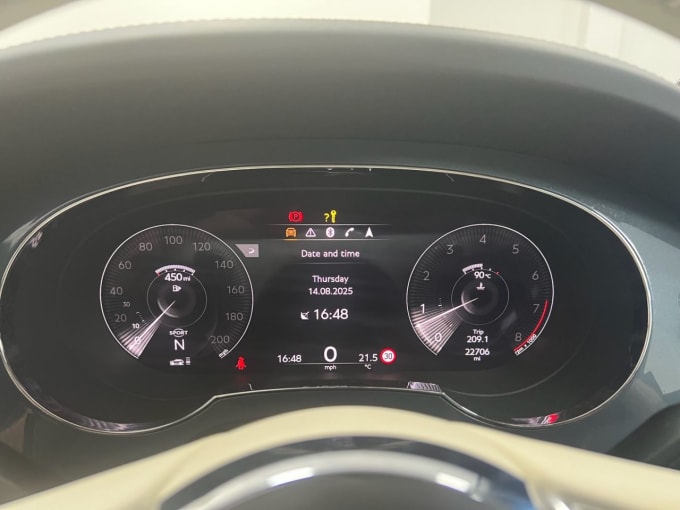 2025 Bentley Bentayga