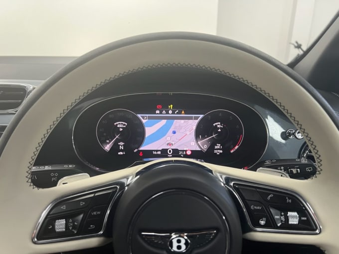 2025 Bentley Bentayga
