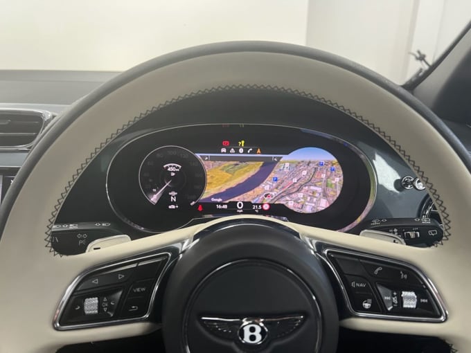 2025 Bentley Bentayga