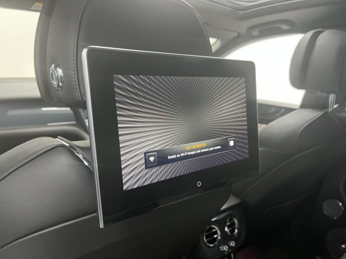 2025 Bentley Bentayga