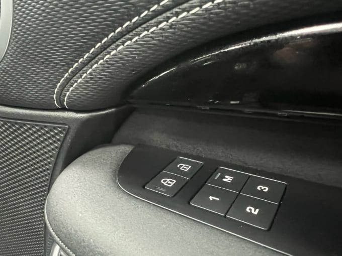 2025 Land Rover Discovery