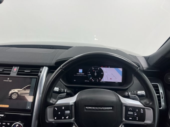 2025 Land Rover Discovery