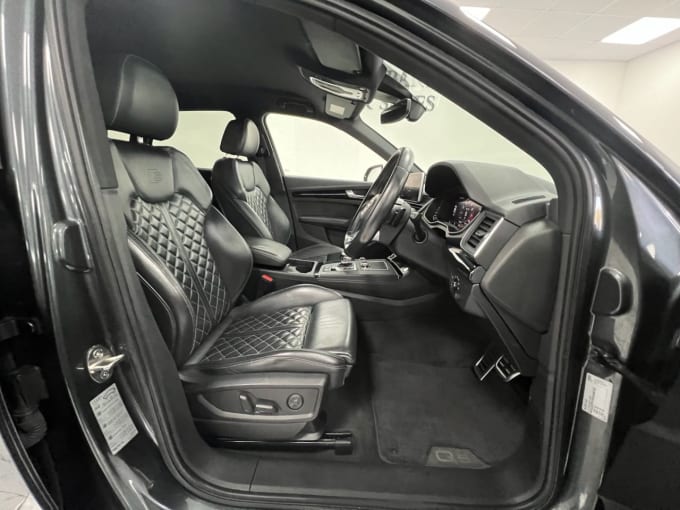 2025 Audi Sq5