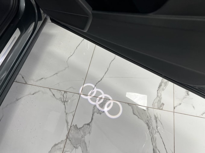 2025 Audi Sq5