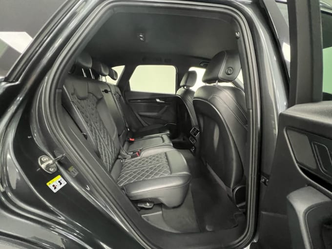 2025 Audi Sq5