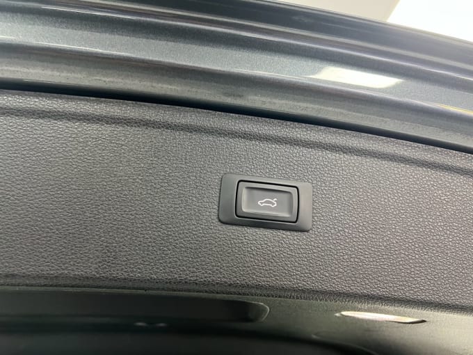 2025 Audi Sq5