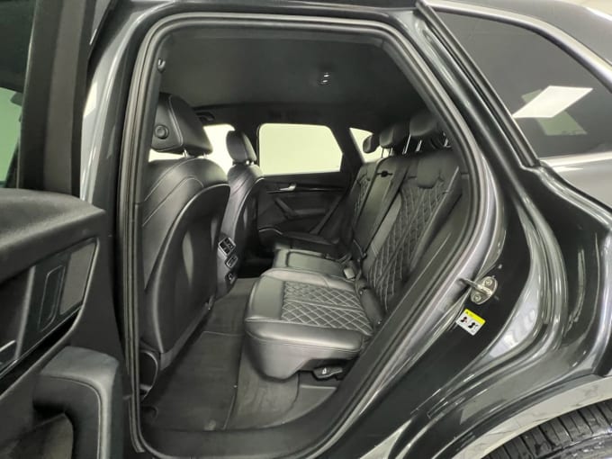 2025 Audi Sq5