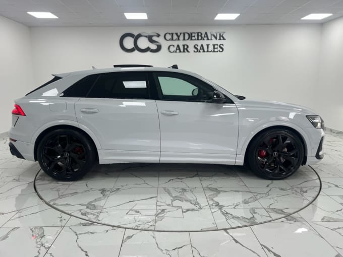 2025 Audi Rsq8