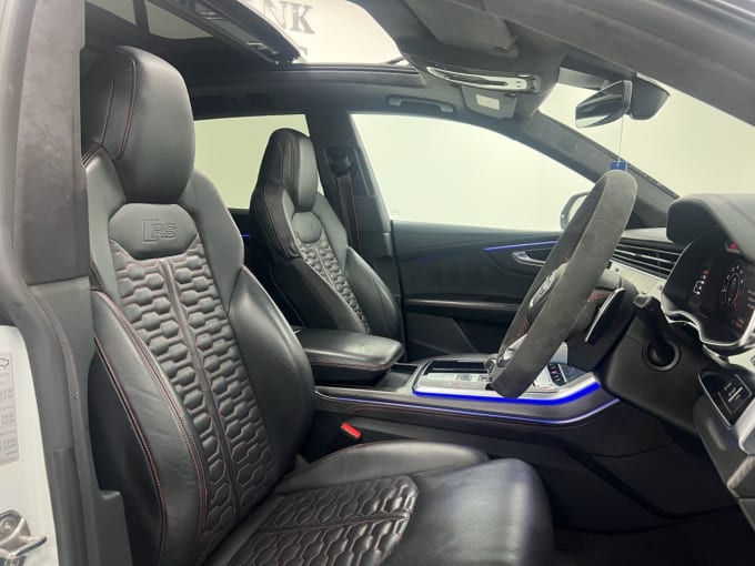 2025 Audi Rsq8