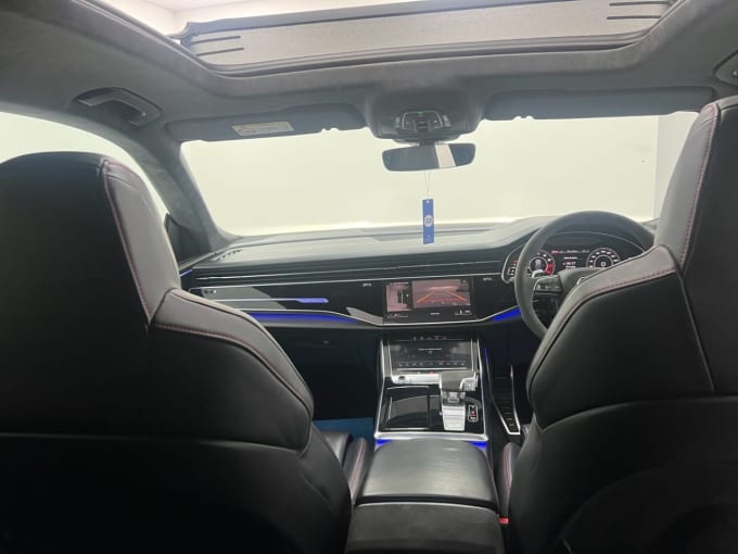 2025 Audi Rsq8