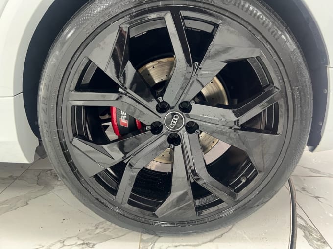 2025 Audi Rsq8