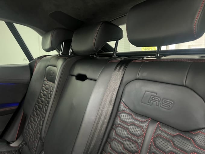 2025 Audi Rsq8