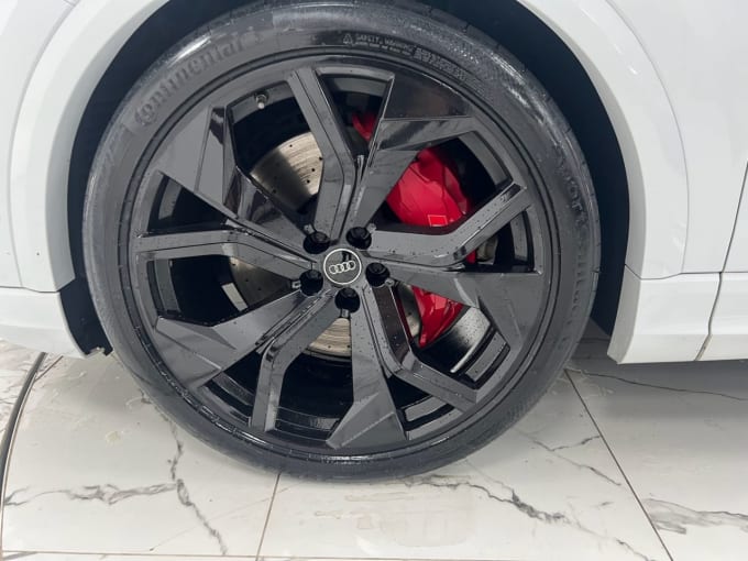 2025 Audi Rsq8