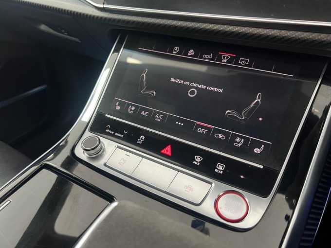 2025 Audi Rsq8