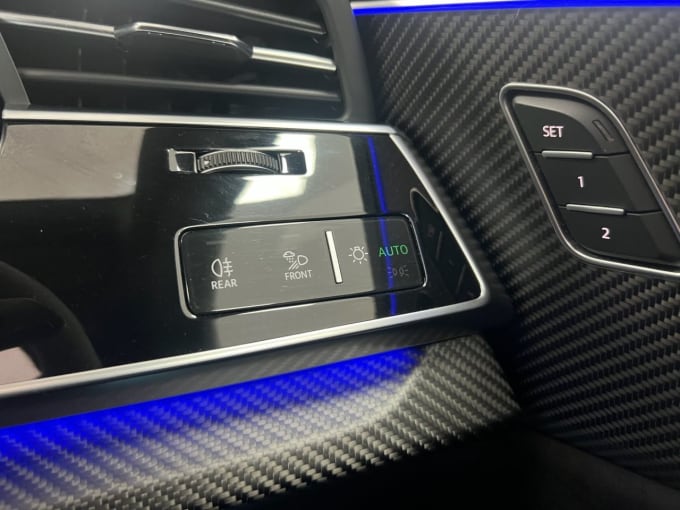 2025 Audi Rsq8