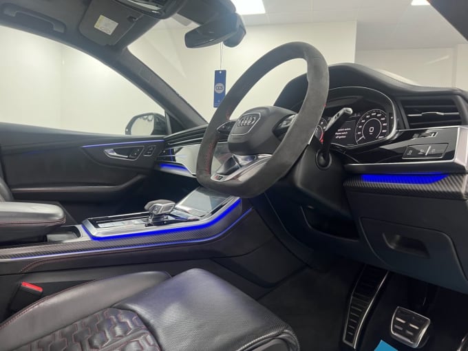 2025 Audi Rsq8