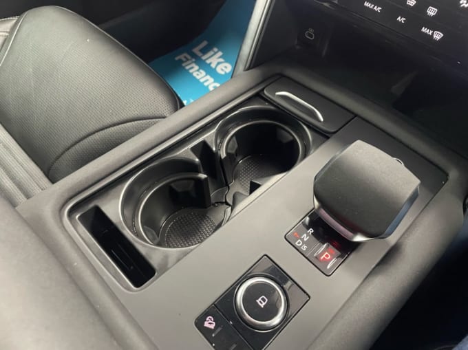2025 Land Rover Discovery