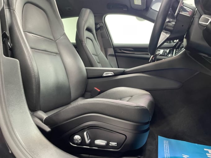 2025 Porsche Panamera