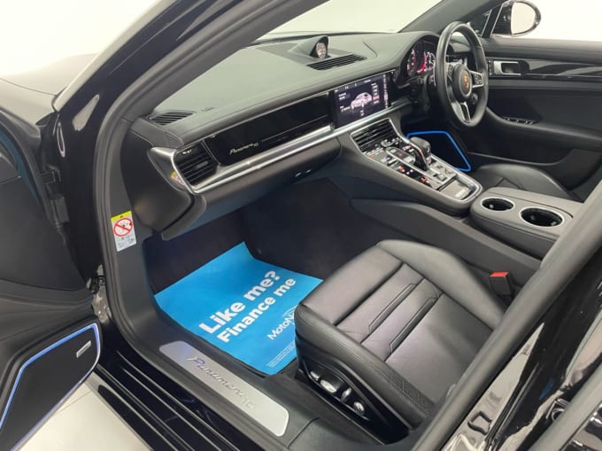 2025 Porsche Panamera