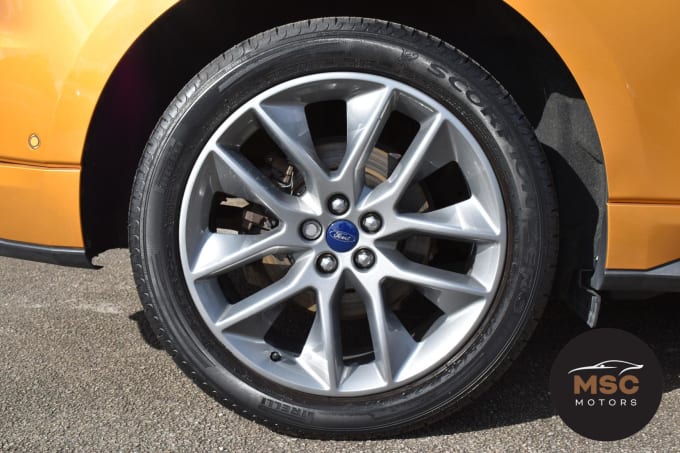 2016 Ford Edge