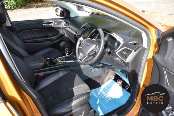2016 Ford Edge
